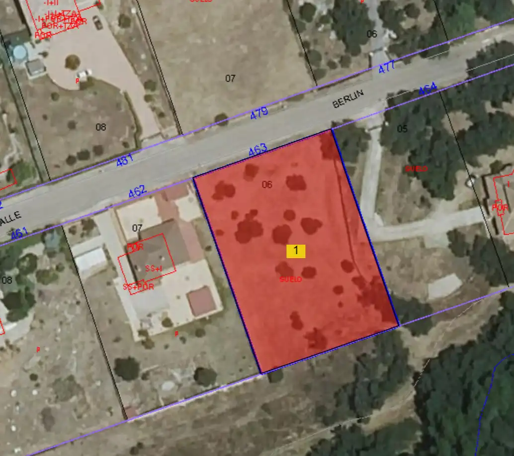 Residential land for sale in Calle de Berlín