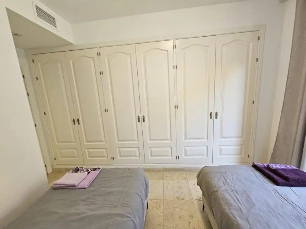 Schlafzimmer von Wohnungen zur Miete in Atalaya mit Klimaanlage, Terrasse und Abstellraum