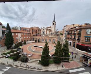 Vista exterior de Casa o xalet en venda en Pozuelo de Alarcón amb Aire condicionat, Calefacció i Parquet