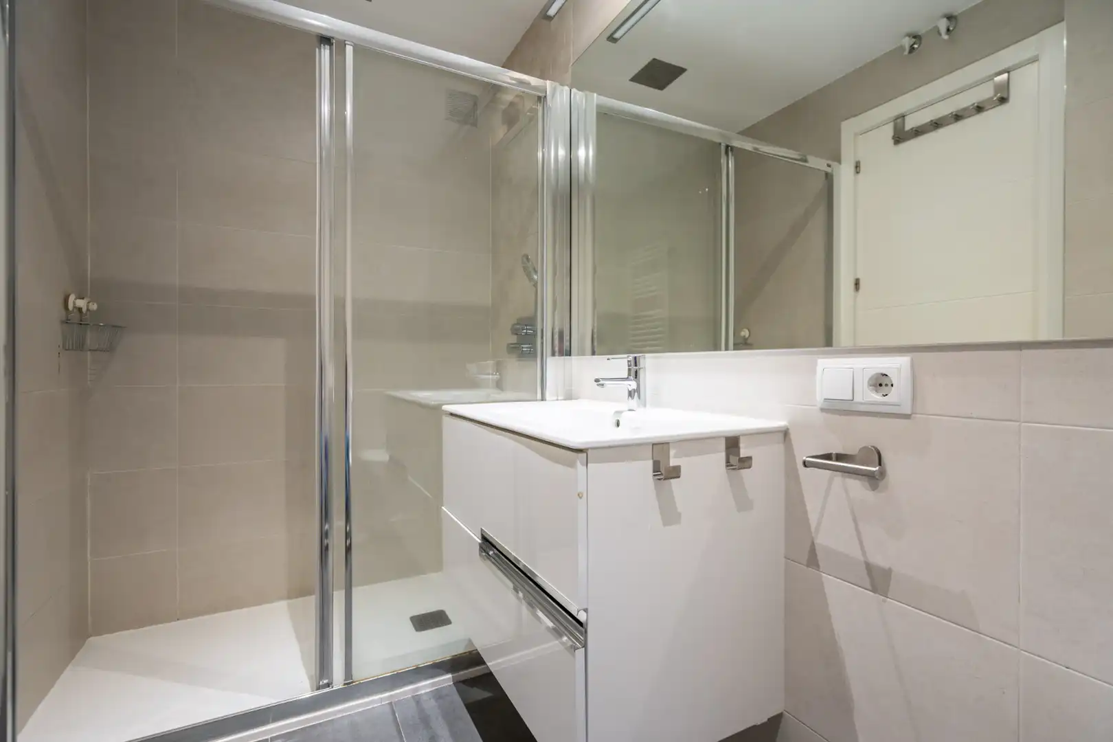 Baño de Piso de alquiler en Madrid con Aire acondicionado, Calefacción y Terraza