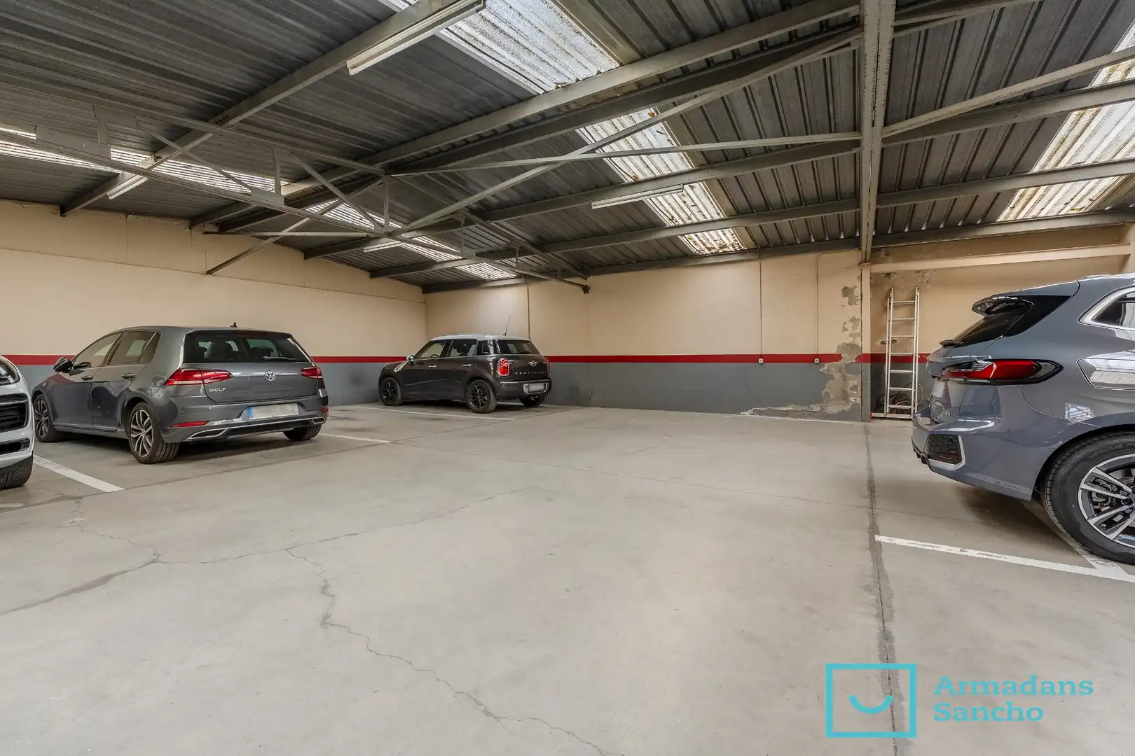Parking of Ground floor for rent in Barcelona  with Private garden and Oven