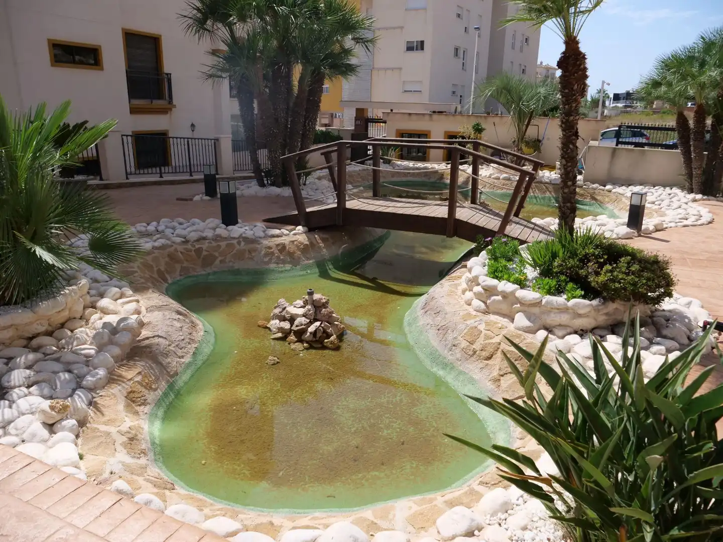 Piscina de Apartamento en venta en Guardamar del Segura con Aire acondicionado, Jardín privado y Terraza