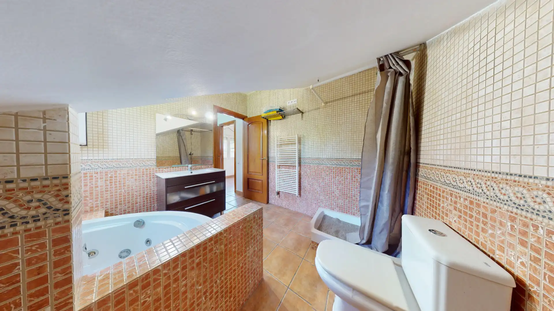 Bany de Casa o xalet en venda en Lliçà d'Amunt amb Aire condicionat, Calefacció i Jardí privat