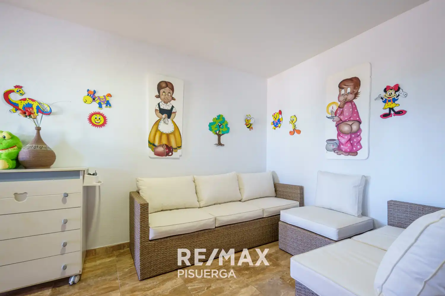 Dormitori de Casa o xalet en venda en Tudela de Duero amb Calefacció, Jardí privat i Terrassa