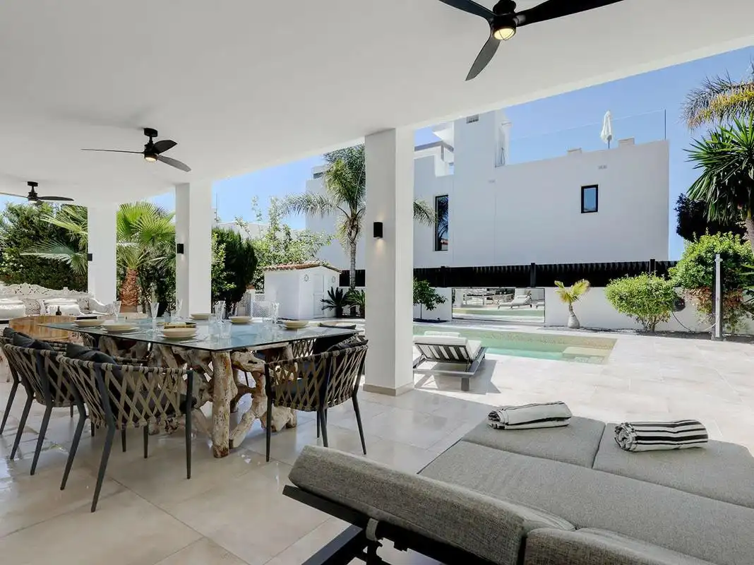 Terrasse von Haus oder Chalet zur Miete in Marbella mit Klimaanlage, Privatgarten und Terrasse