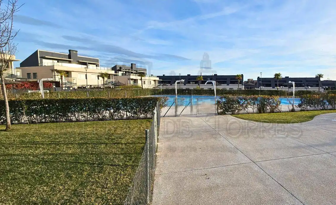 Detached homes for rent in Calle Francisco de Vitoria, Valenoso