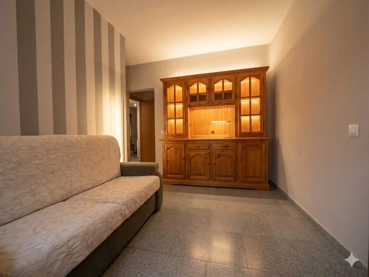 Sala d'estar de Pis en venda en Madrid