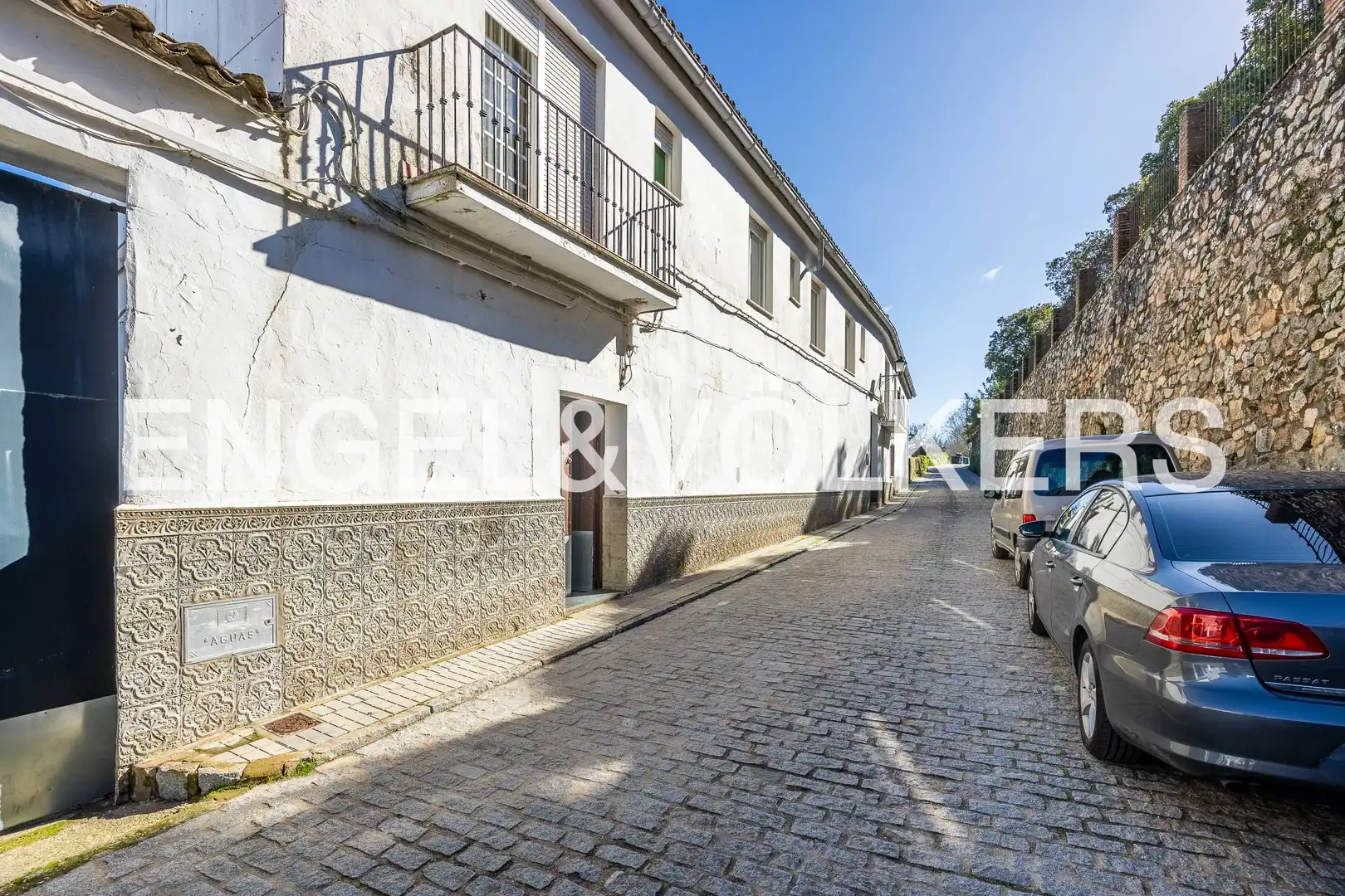 Vista exterior de Casa o xalet en venda en Cortegana amb Calefacció, Jardí privat i Terrassa