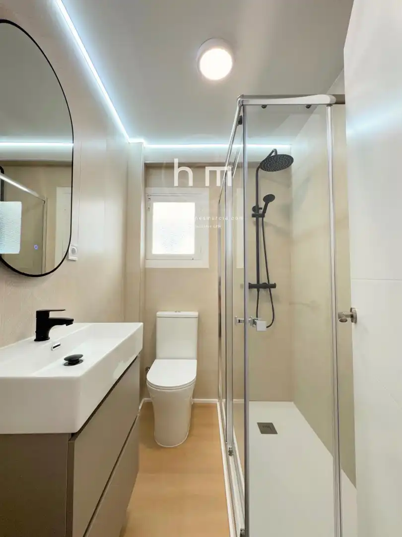 Baño de Piso en venta en Alcantarilla con Aire acondicionado y Terraza