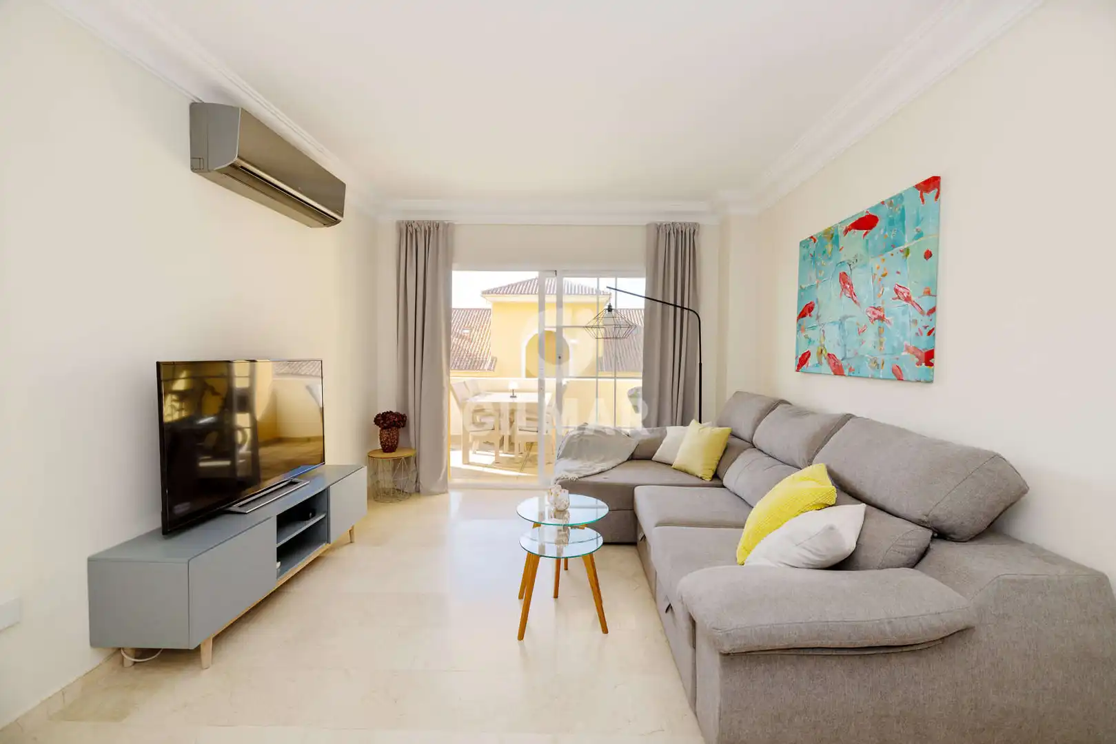 Sala d'estar de Apartament en venda en Estepona amb Piscina i Balcó