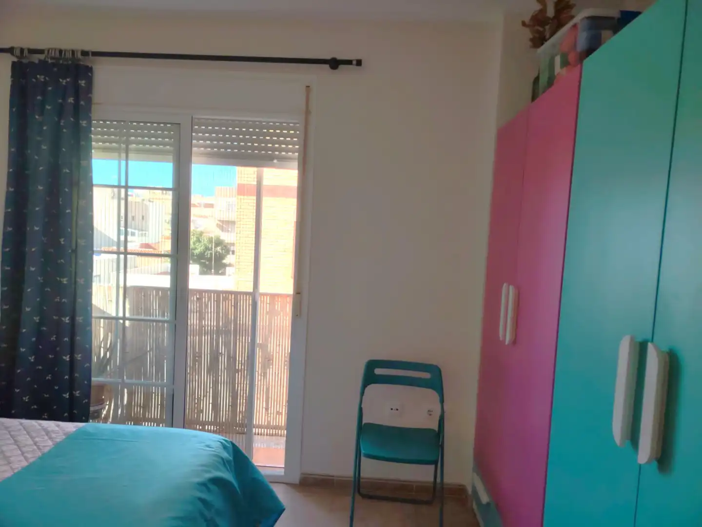 Dormitori de Pis en venda en Roquetas de Mar amb Moblat i Balcó