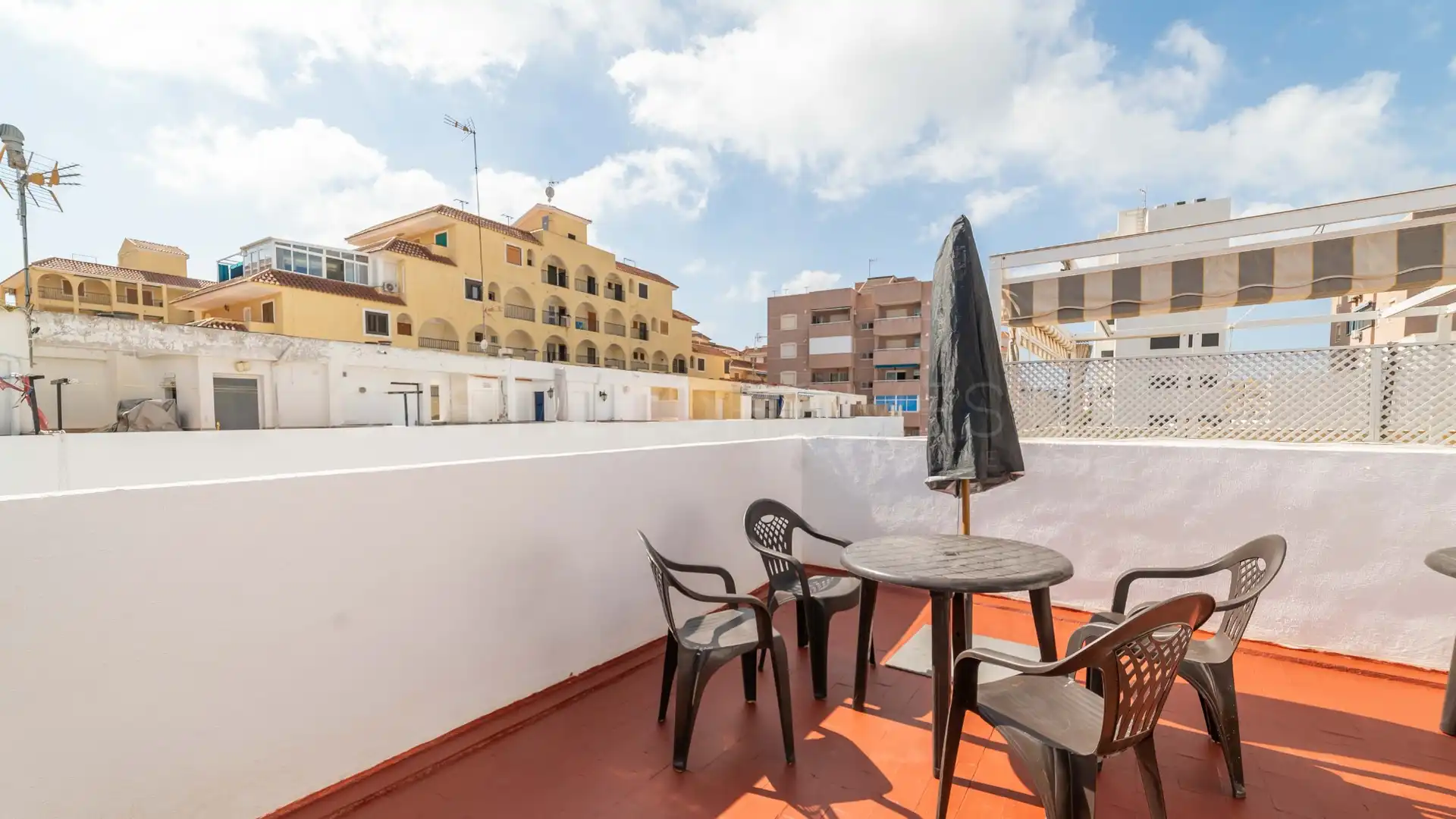 Terrace of Detached homes for sale in Torrevieja  with Terrace, Furnished and Oven