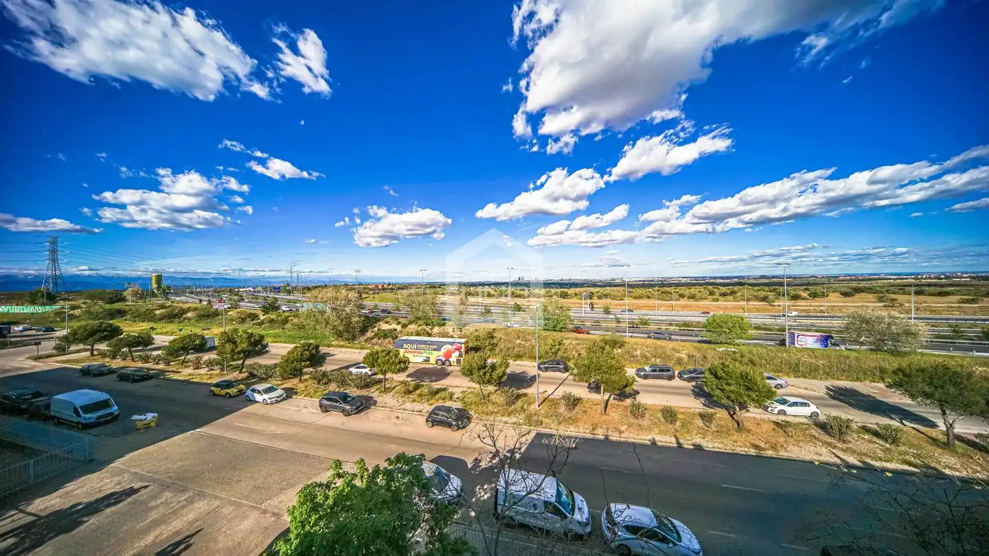 Vista exterior de Dúplex en venda en Alcorcón amb Aire condicionat, Calefacció i Terrassa