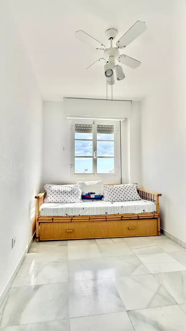 Bedroom of Flat for sale in Estepona  with Terrace, Furnished and Oven