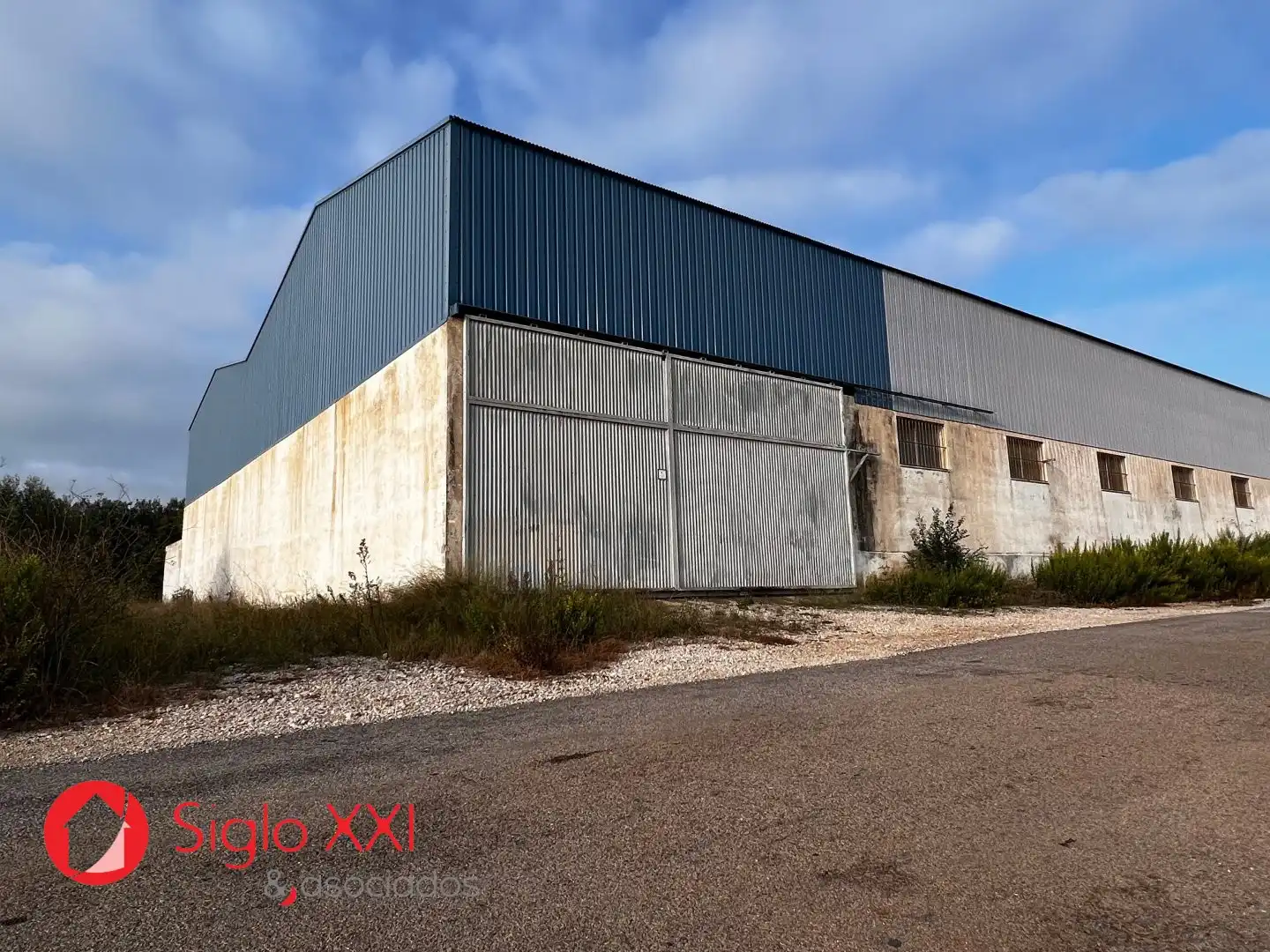 Vista exterior de Nau industrial en venda en Alcalà de Xivert