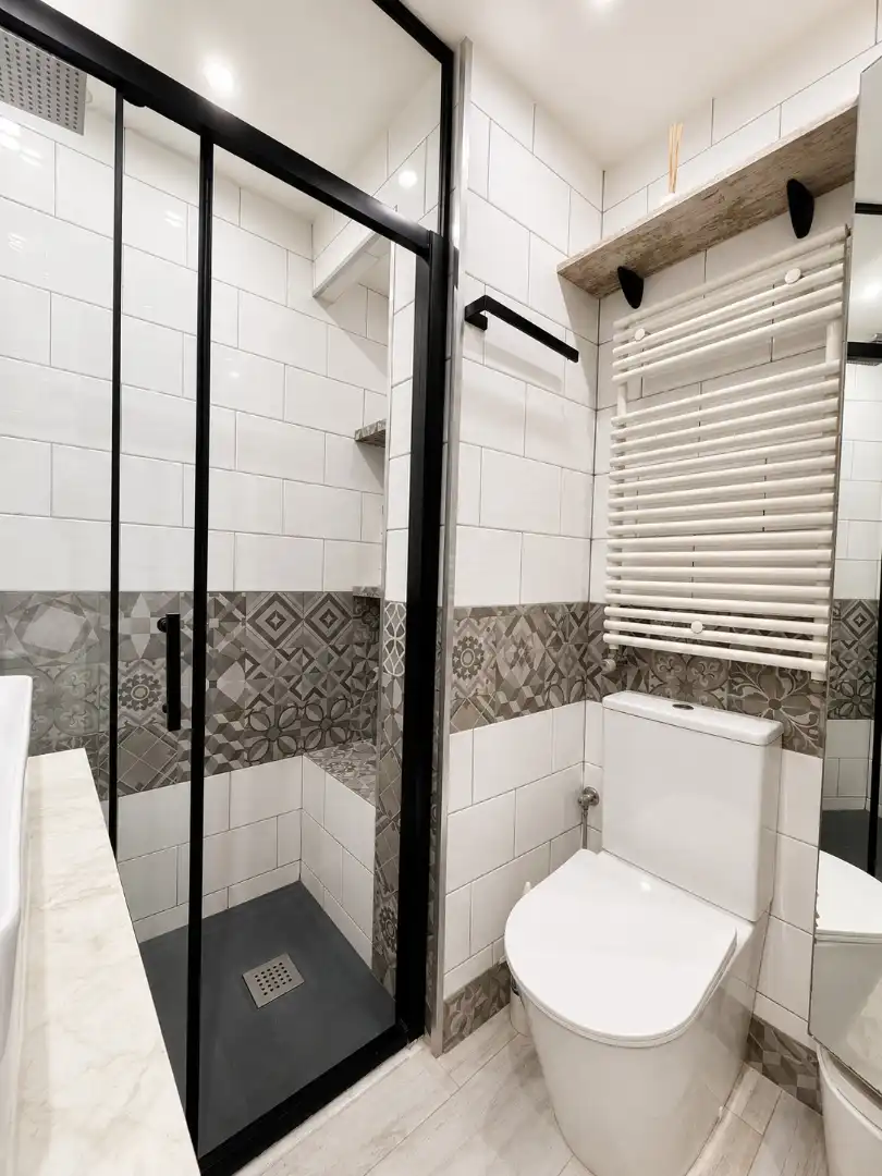 Bathroom of Flat for sale in El Prat de Llobregat  with Air Conditioner, Heating and Terrace