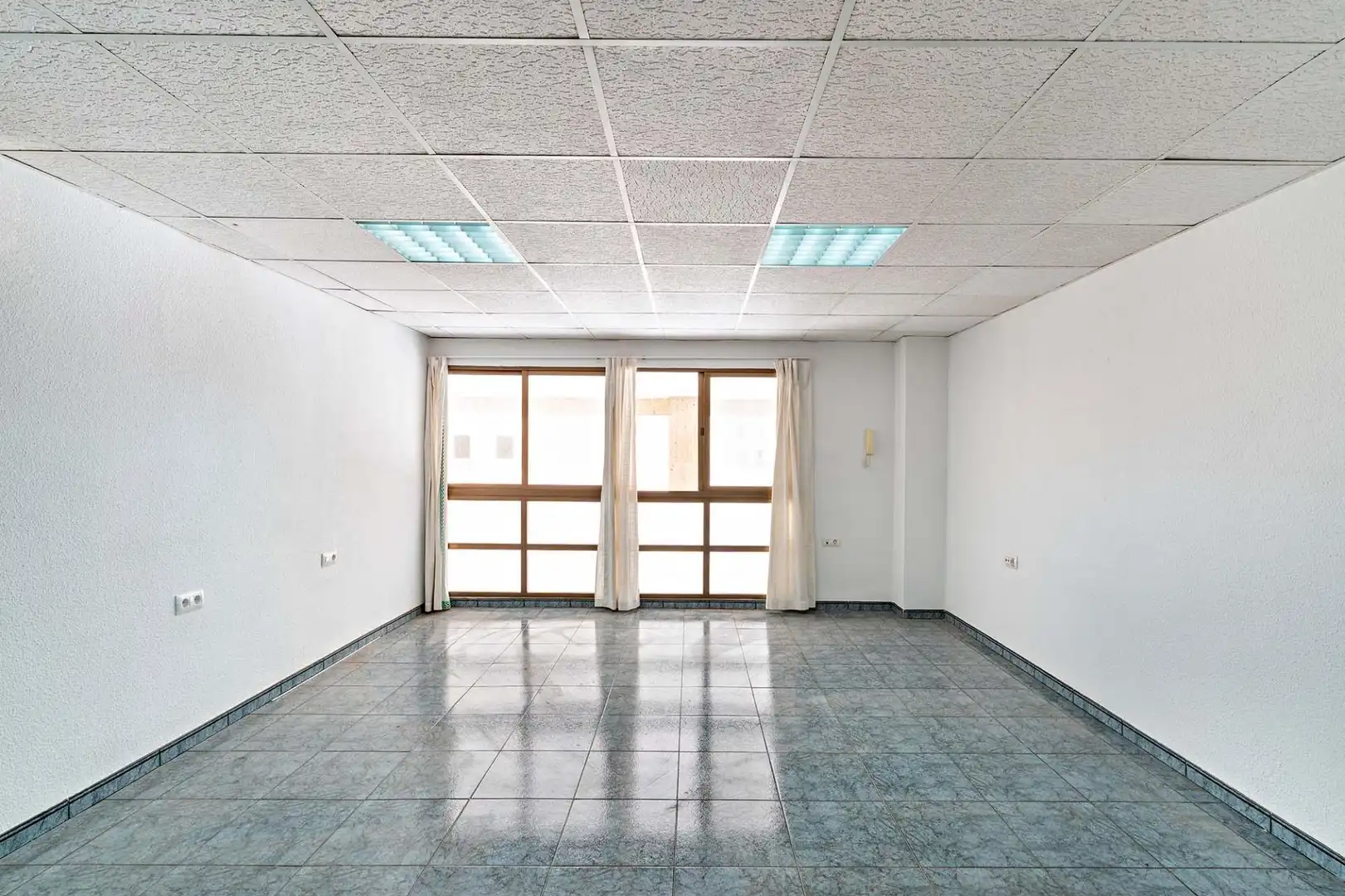 Local comercial en venda a Plaza Mayor, imagen 18