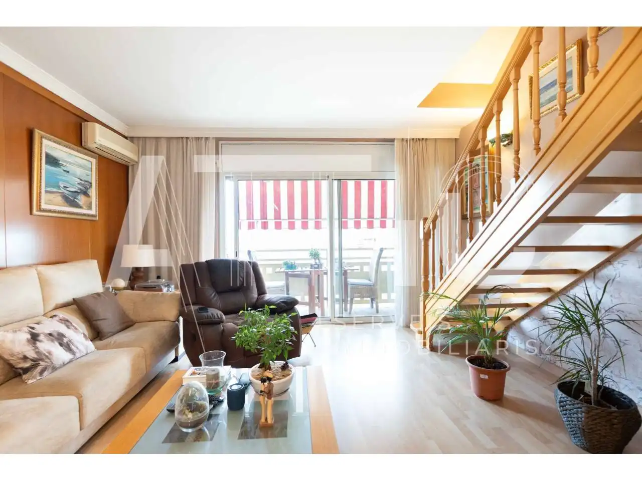 Sala de estar de Piso en venta en Sabadell con Aire acondicionado, Calefacción y Parquet