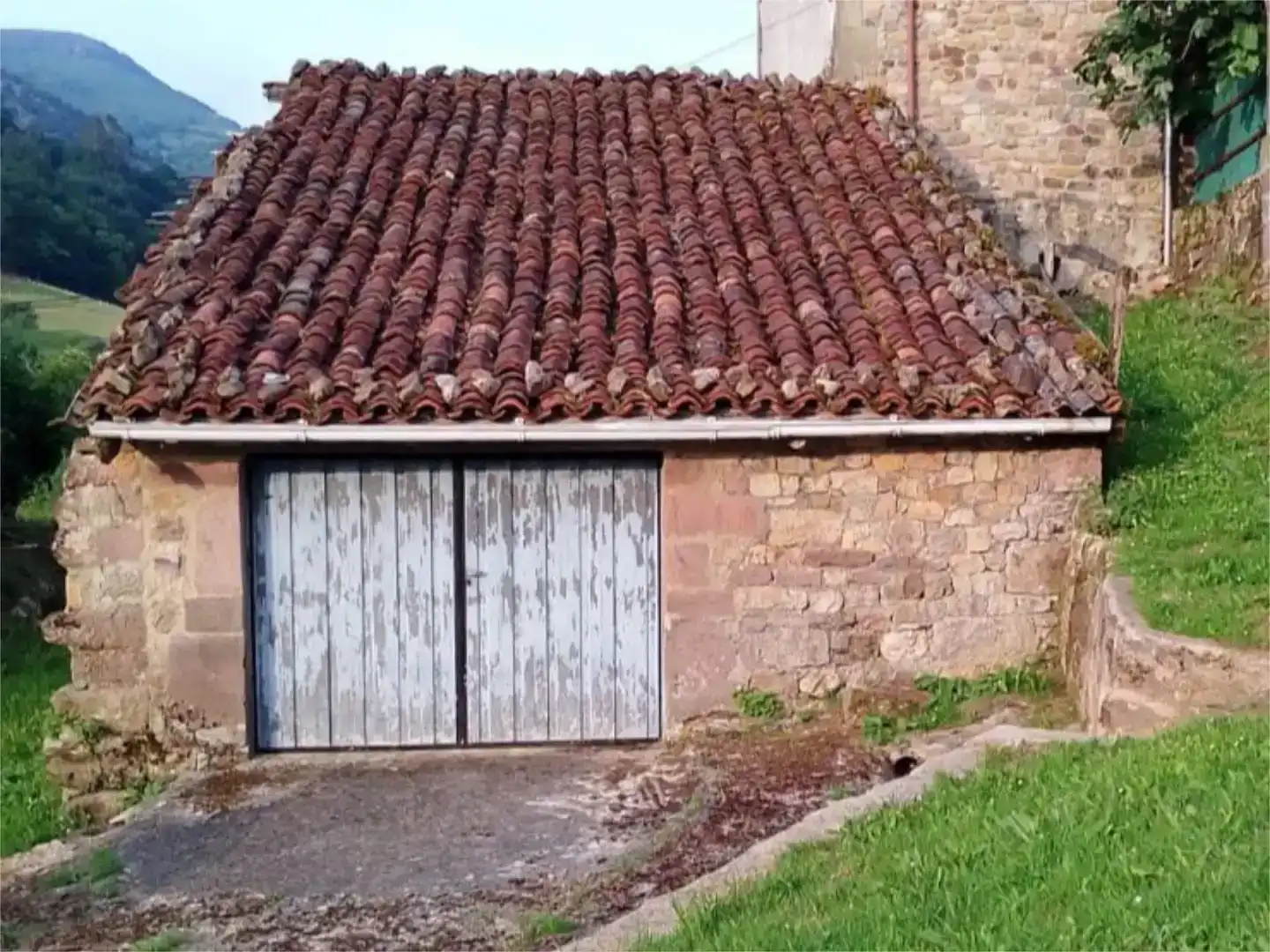 Vista exterior de Casa adosada en venda en Rionansa
