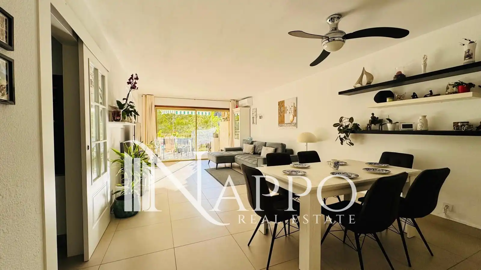 Exterior view of Flat for sale in Calvià  with Air Conditioner, Heating and Terrace