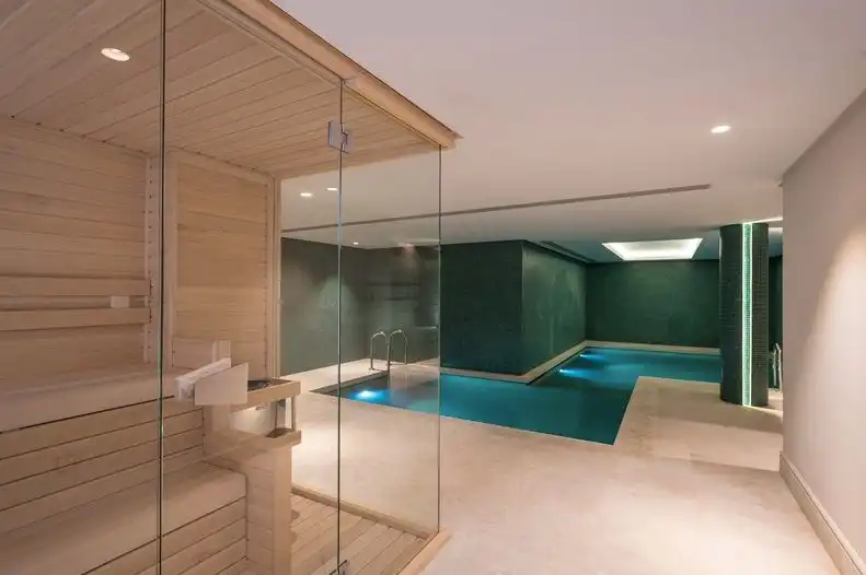 Swimming pool of Houses for sale in Marbella  with Air Conditioner, Heating and Terrace