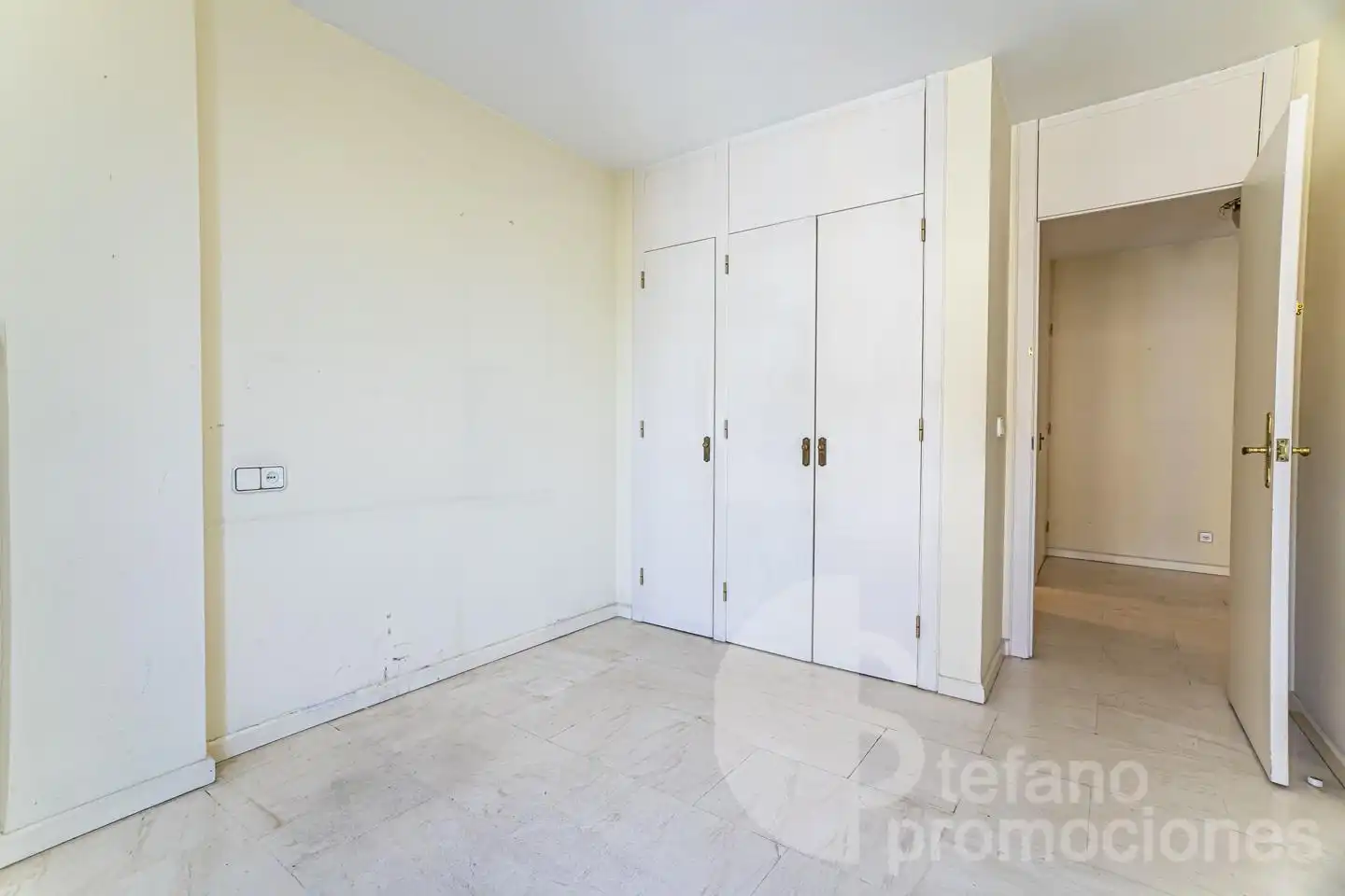 Piso con ascensor en venta en Alameda de Colón, imagen 32