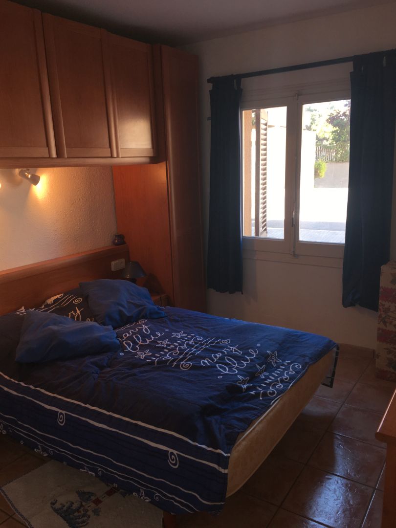 Bedroom of Flat for sale in L'Escala  with Terrace and Furnished