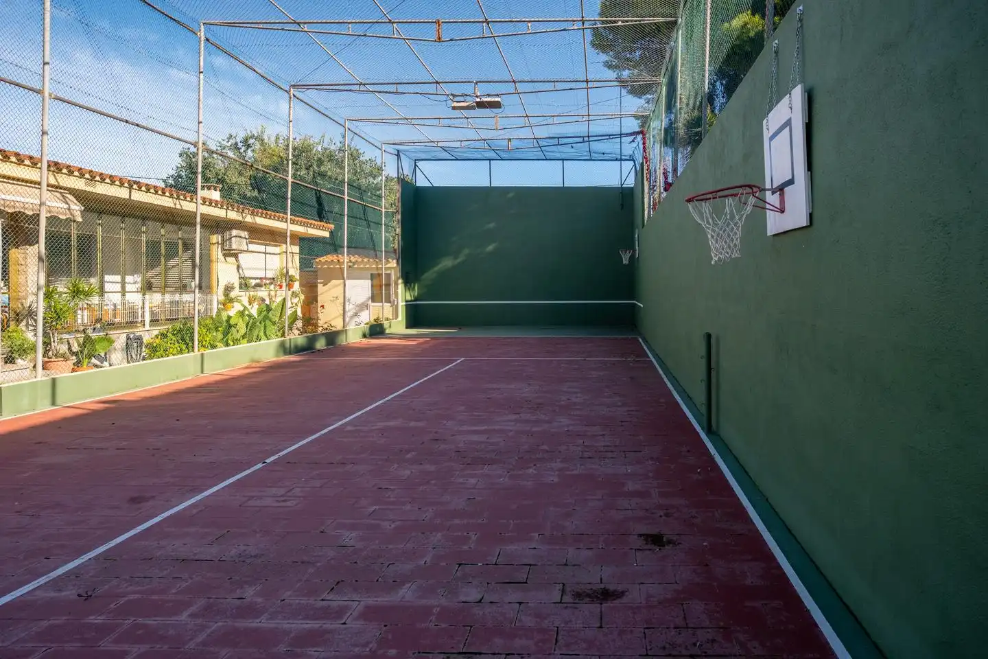 Garden of Houses for sale in Benicarló  with Air Conditioner, Heating and Private garden