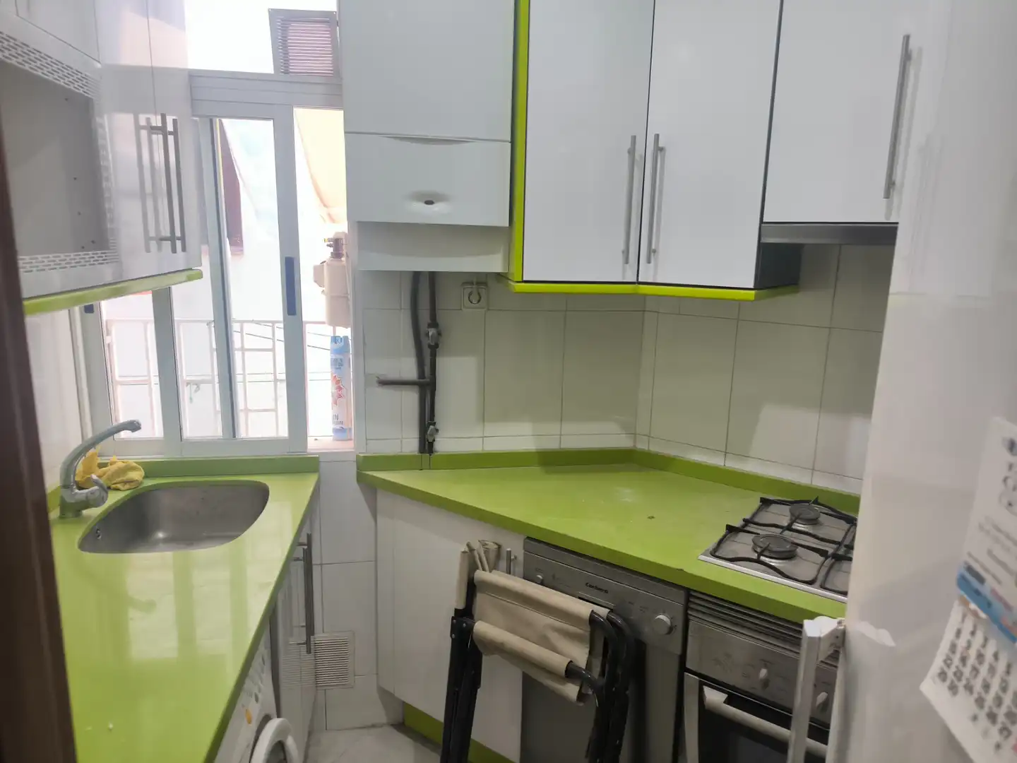 Kitchen of Flat for rent in Madrid  with Heating, Parquet flooring and Oven
