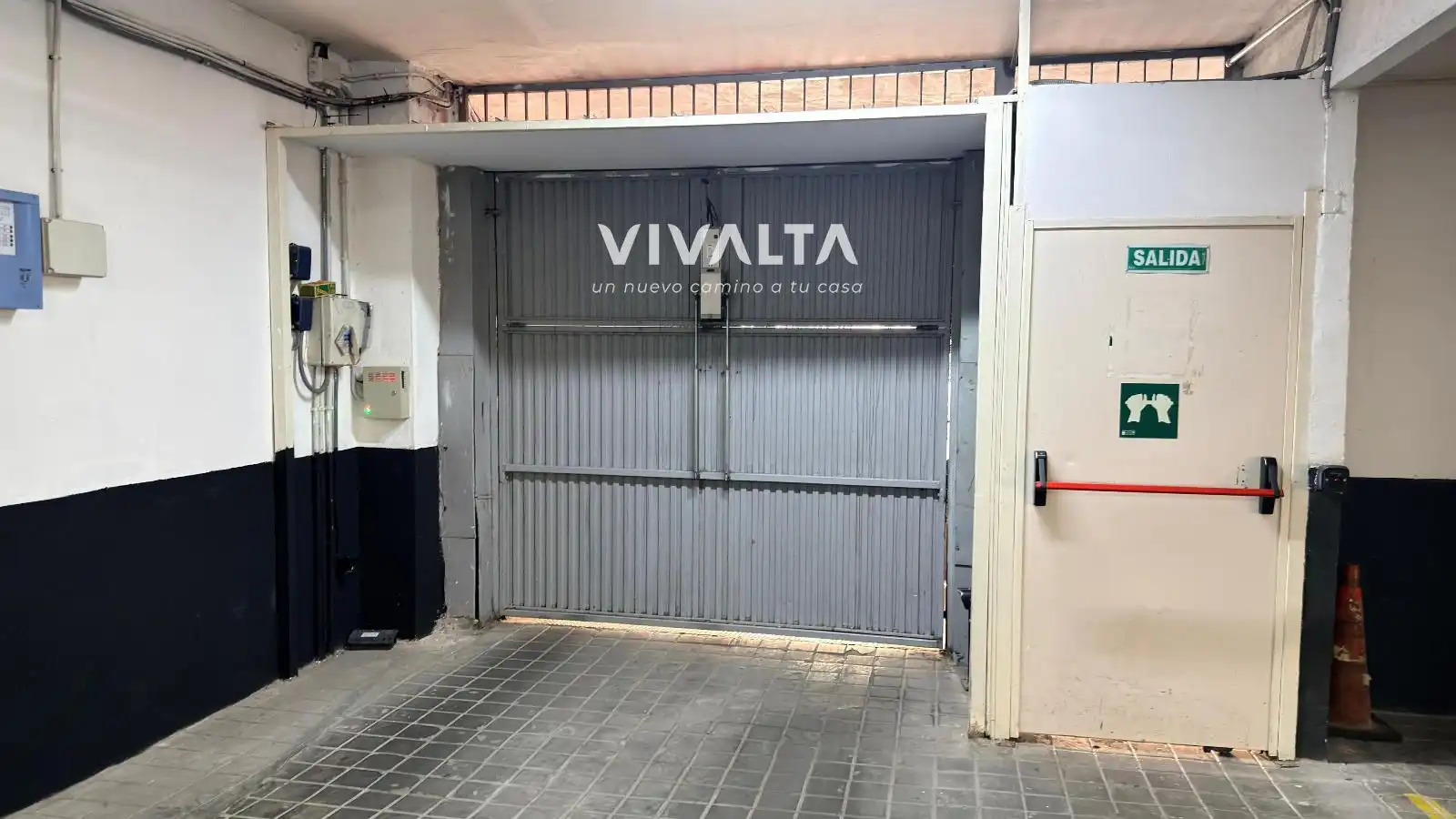 Garage for sale in Carabanchel
