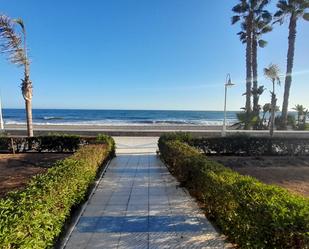 Vista exterior de Casa o xalet en venda en Algarrobo amb Terrassa i Balcó