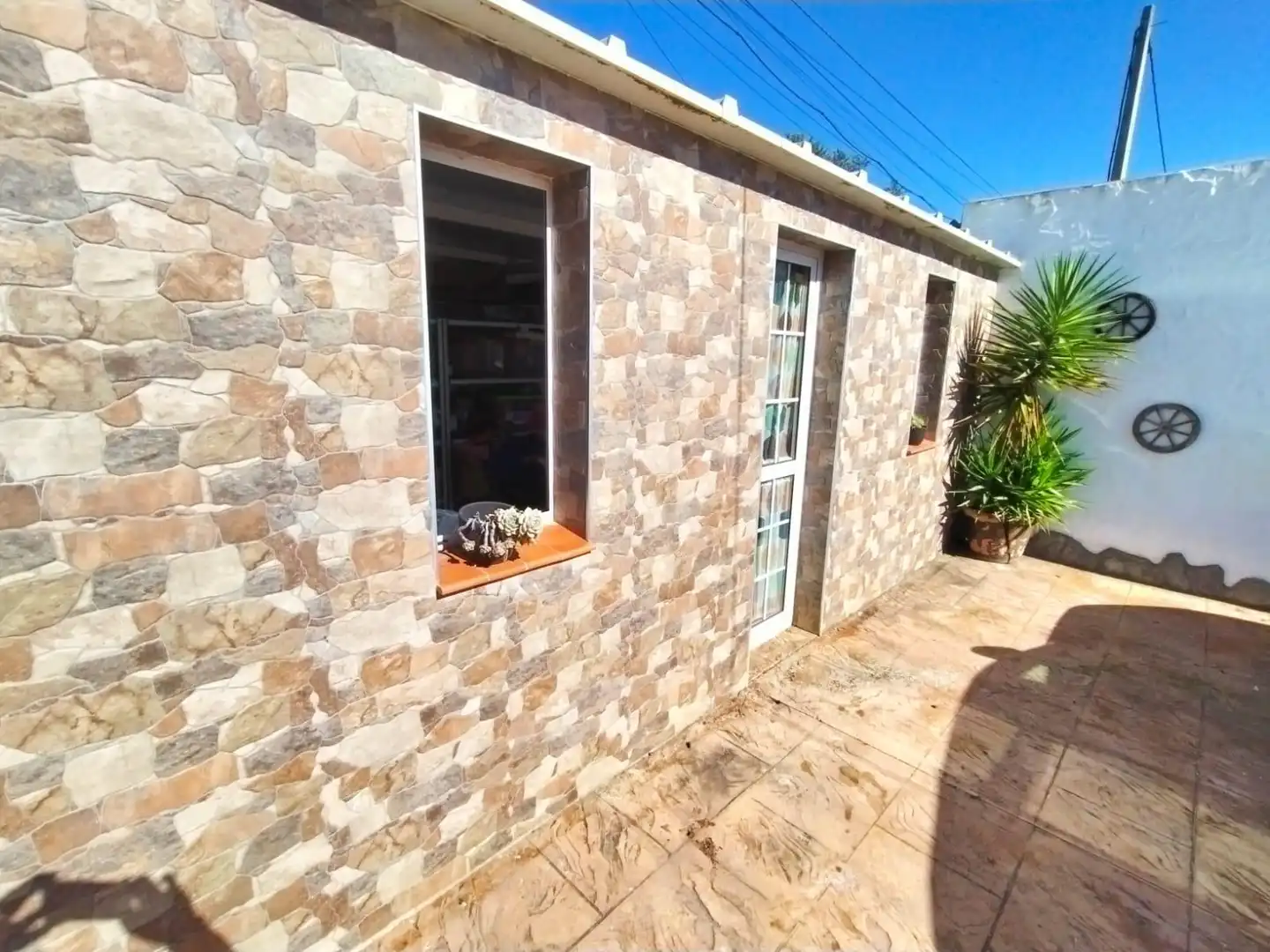 Exterior view of Houses for sale in Chiclana de la Frontera  with Storage room