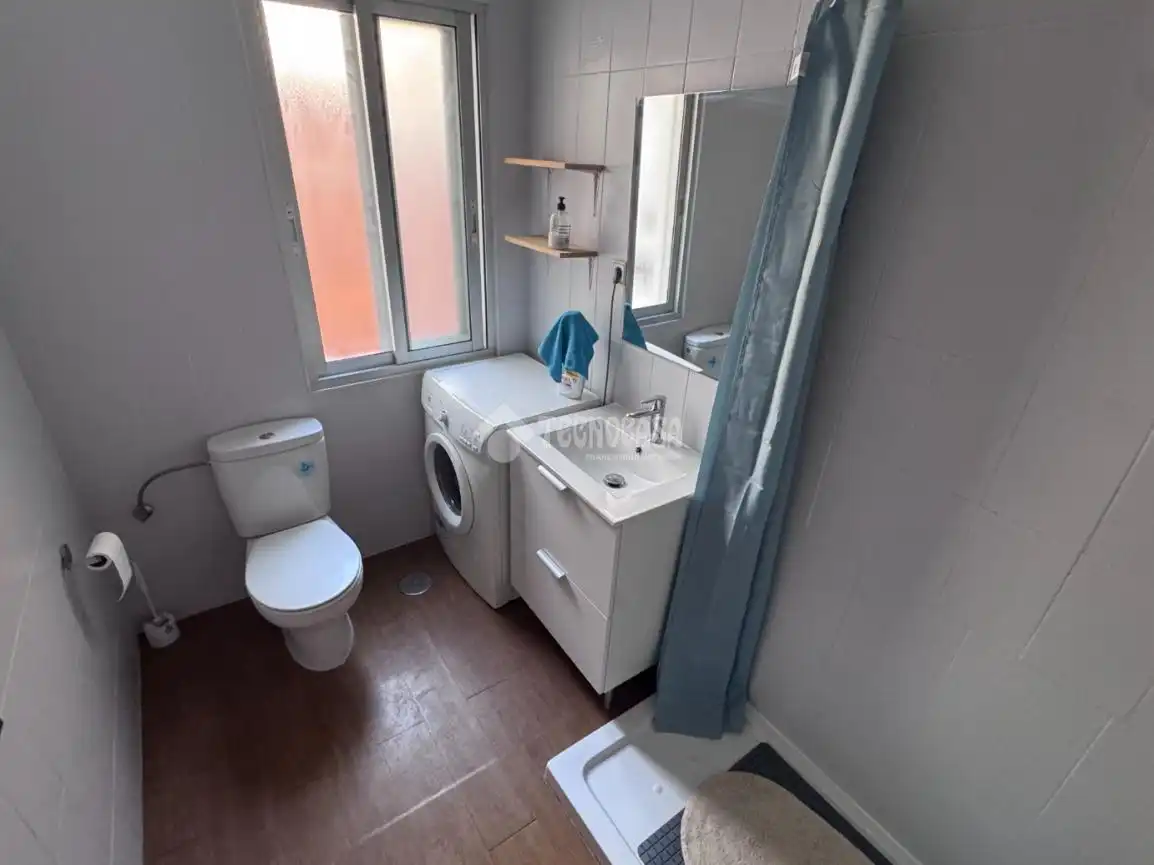 Baño de Piso en venta en León Capital  con Calefacción