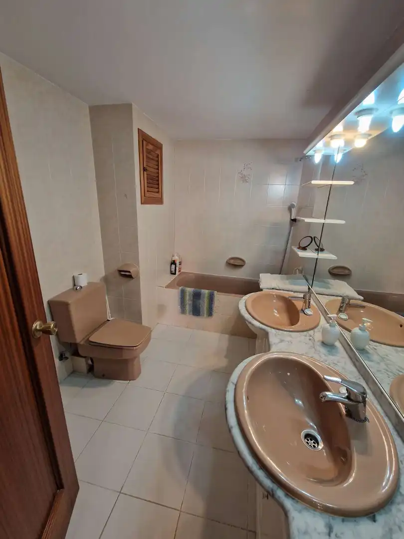Baño de Apartamento en venta en Eivissa con Aire acondicionado, Calefacción y Terraza