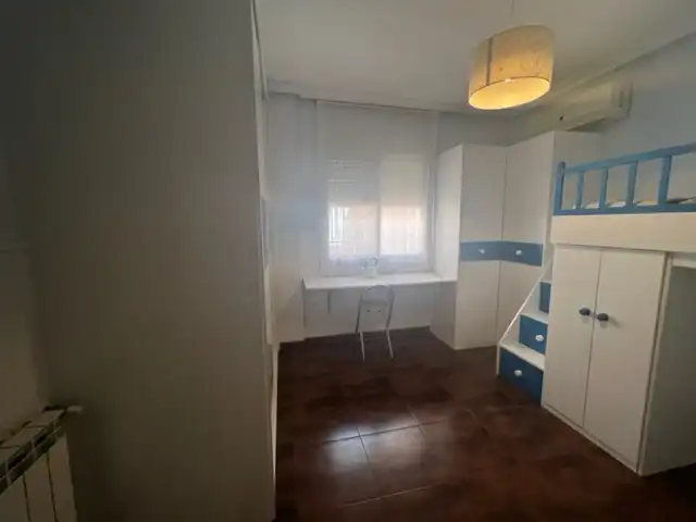 Bedroom of Flat for rent in Puertollano  with Air Conditioner, Heating and Parquet flooring