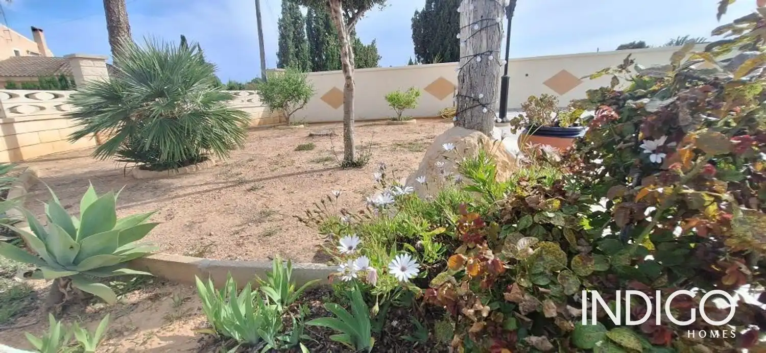 Jardín de Casa o chalet en venta en Elche / Elx con Aire acondicionado, Calefacción y Terraza