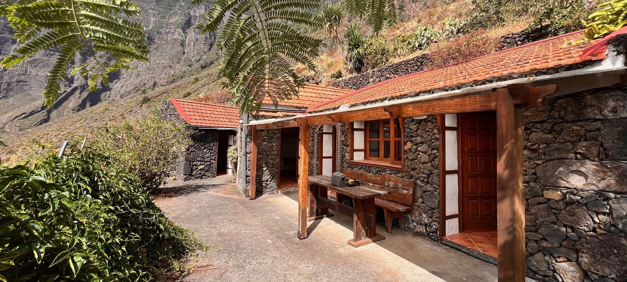 Exterior view of House or chalet for sale in Frontera  with Terrace and Furnished