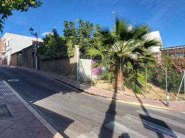 Terreny residencial en venda a Hacienda - La Cartuja