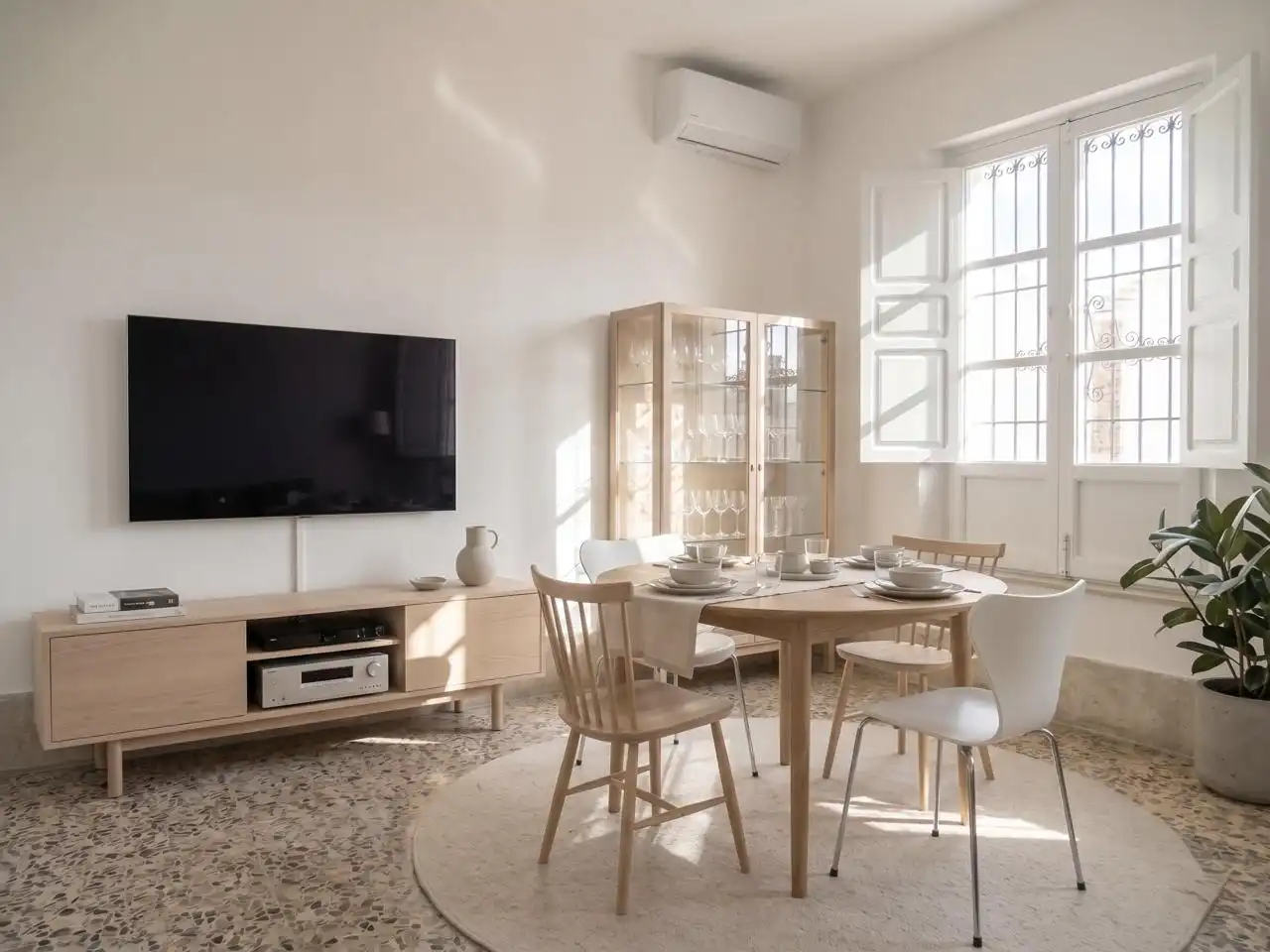 Comedor de Casa adosada en venta en Umbrete con Aire acondicionado, Terraza y Balcón
