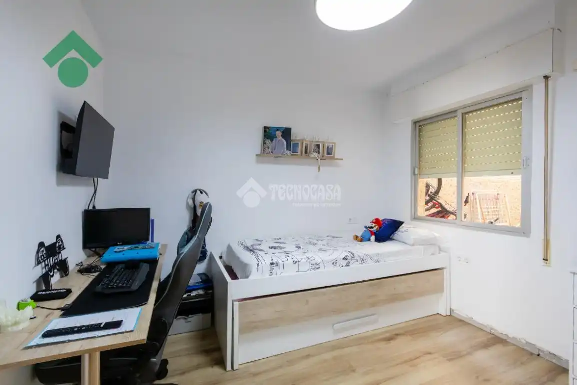 Bedroom of Flat for sale in Nerja  with Air Conditioner, Heating and Furnished
