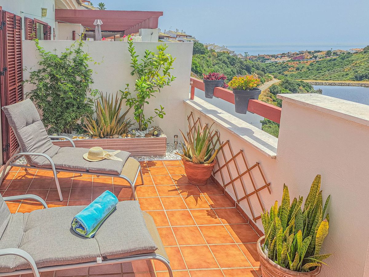 Terrassa de Àtic de lloguer en La Alcaidesa amb Jardí privat, Terrassa i Piscina comunitària