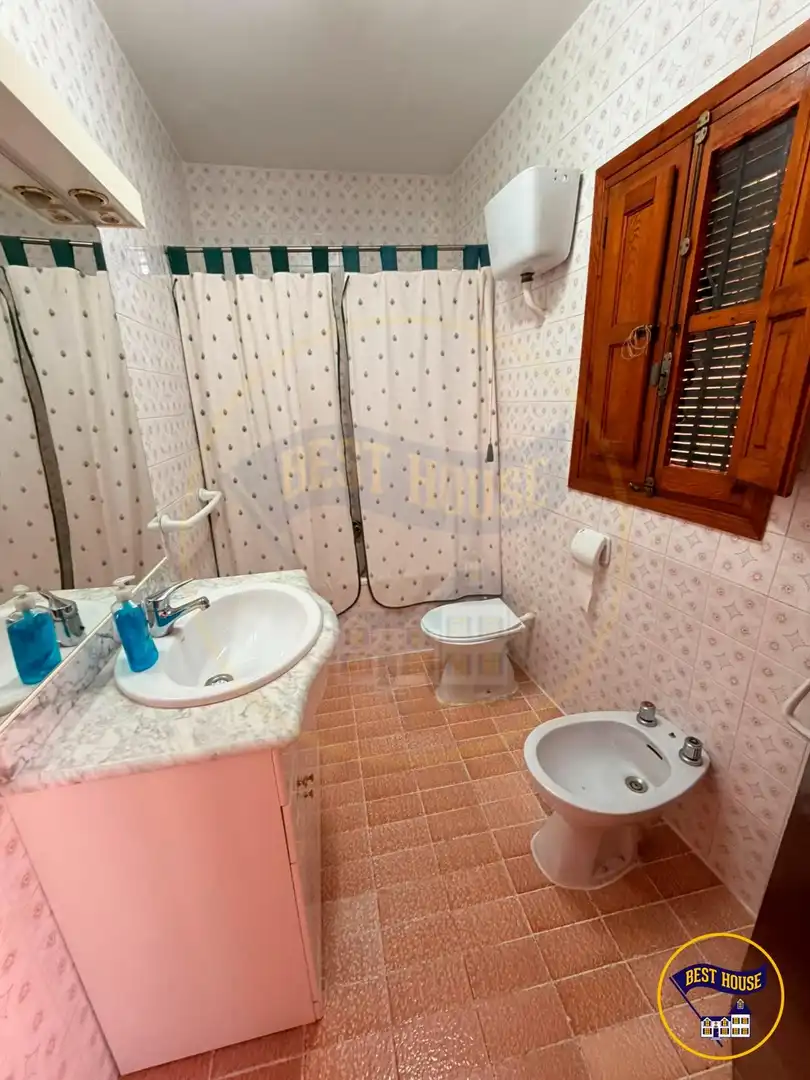 Baño de Finca rústica en venta en Mira con Terraza y Amueblado