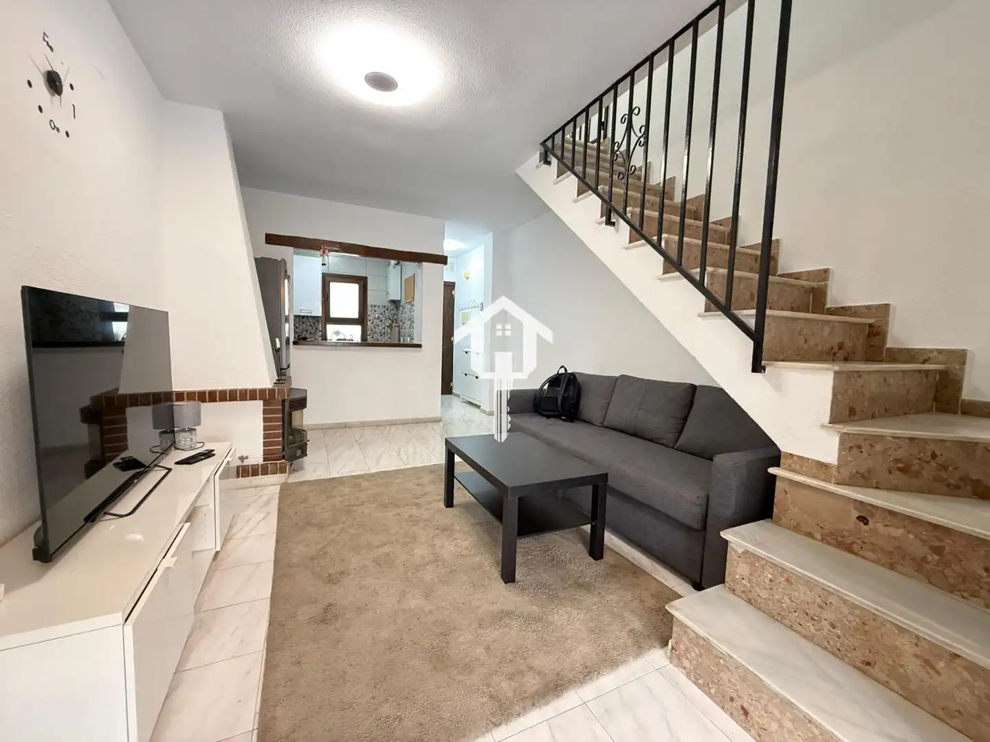 Sala de estar de Dúplex en venta en Torrevieja con Aire acondicionado, Terraza y Amueblado