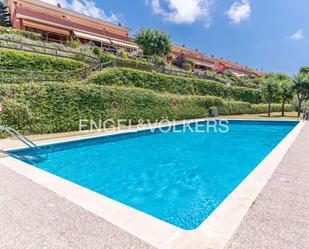 Swimming pool of House or chalet for sale in Arenys de Mar  with Air Conditioner, Terrace and Balcony