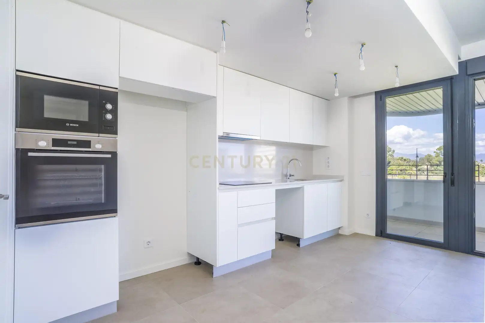 Kitchen of Flat for sale in Torremolinos  with Private garden, Storage room and Microwave