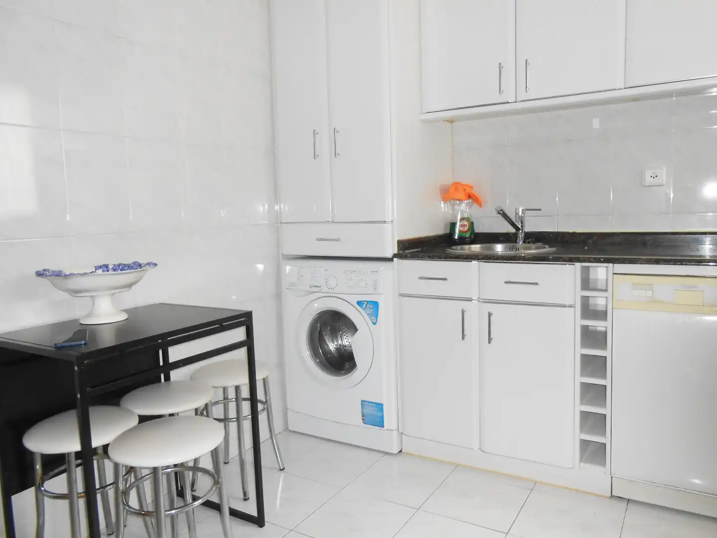 Kitchen of Flat for rent in Bilbao   with Heating, Furnished and Balcony