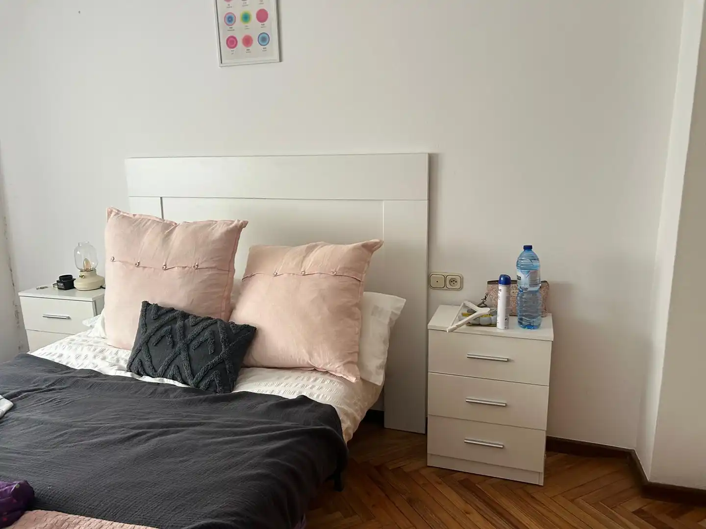 Bedroom of Flat for rent in Santiago de Compostela   with Pets allowed