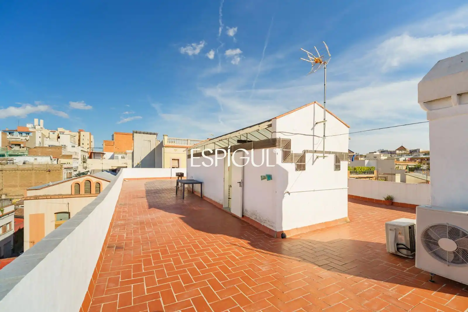 Terrassa de Casa adosada en venda en Sants - Montjuïc