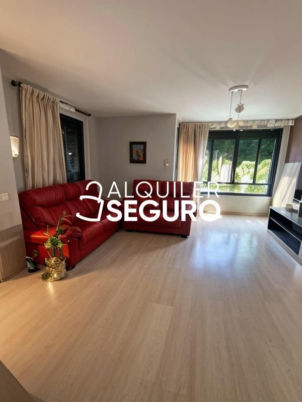 Sala d'estar de Casa o xalet de lloguer en Pioz amb Calefacció, Terrassa i Moblat