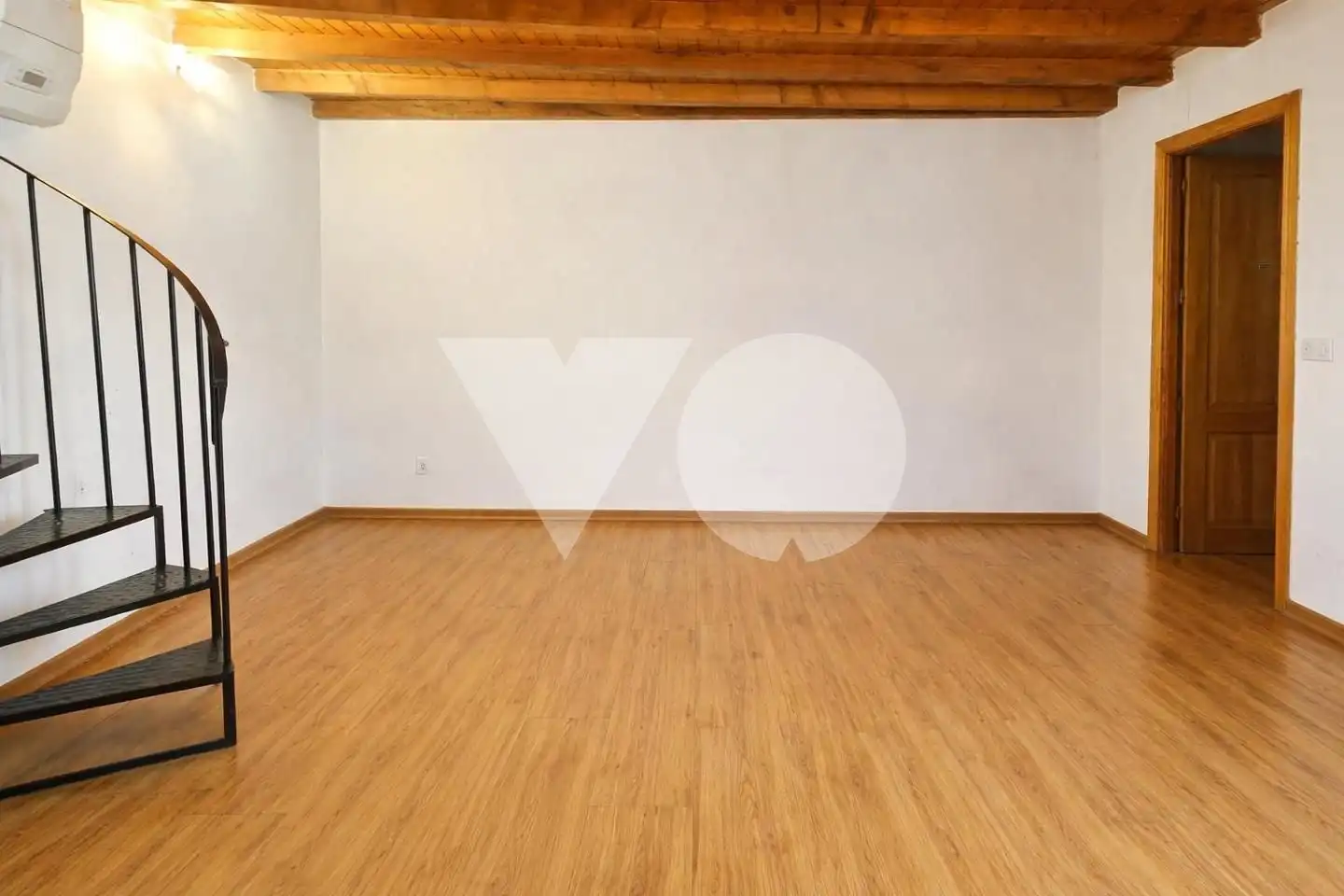 Living room of Houses for sale in Madrid  with Air Conditioner, Heating and Furnished